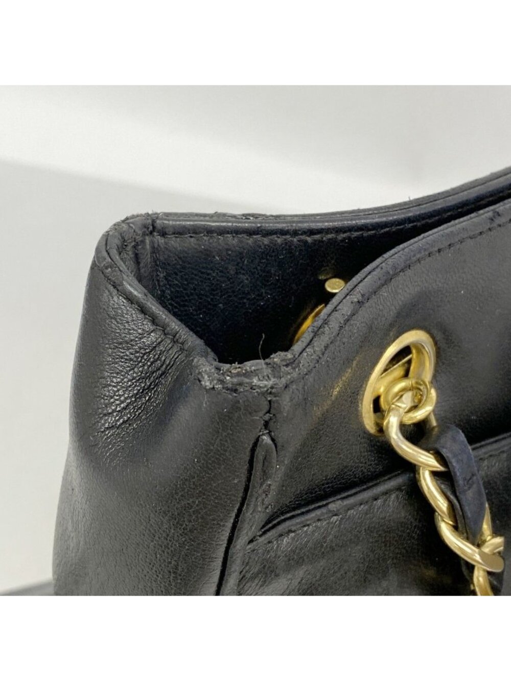 Chanel Chain Tote Lambskin Black Gold - Picture 6 of 10